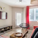 Luxury Uptown Apartments By Wanderjaunt