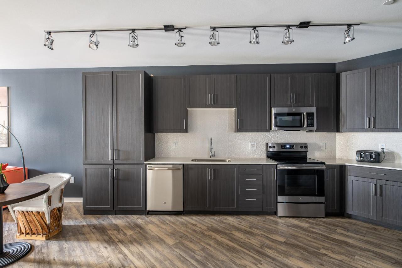 Luxury Uptown By Wanderjaunt Apartemen