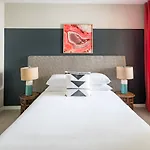 Luxury Uptown Apartments By Wanderjaunt