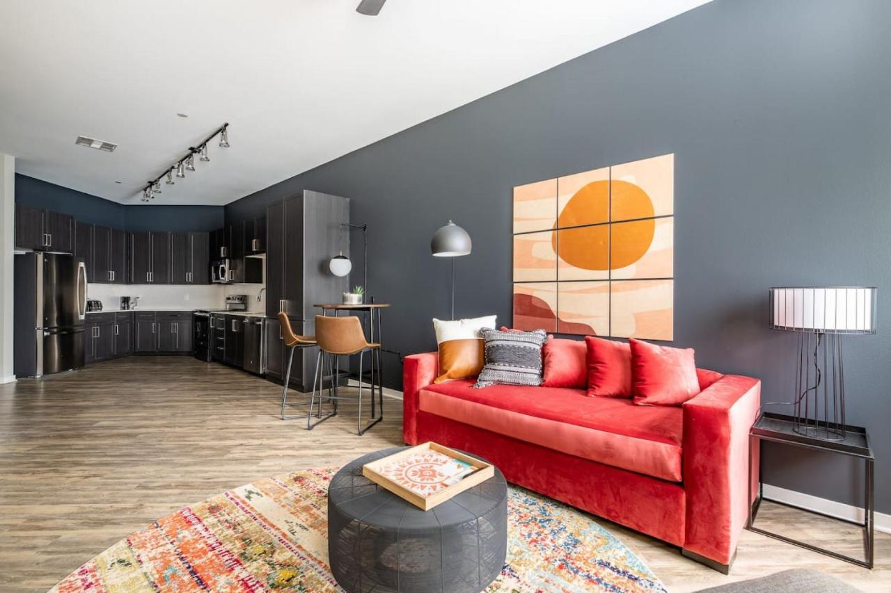 Apartment Luxury Uptown By Wanderjaunt *