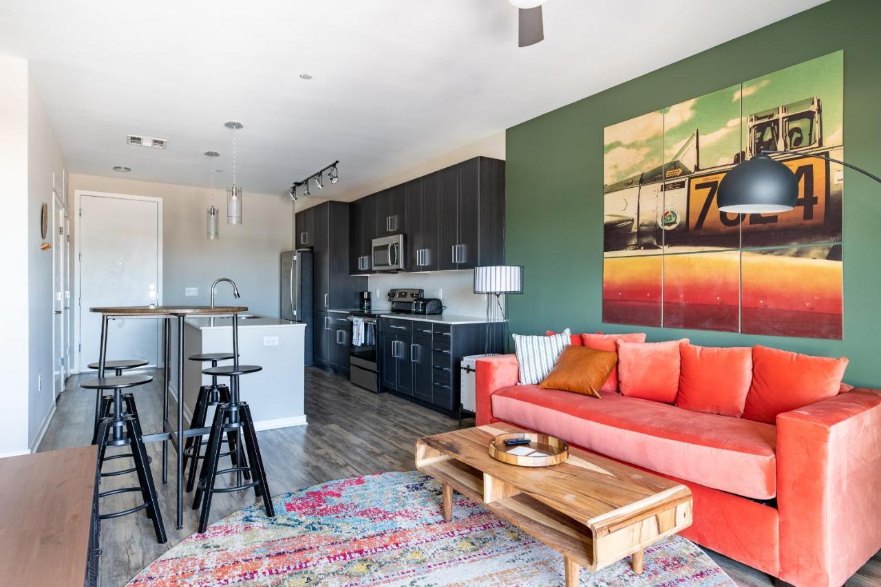 Apartment Luxury Uptown By Wanderjaunt *