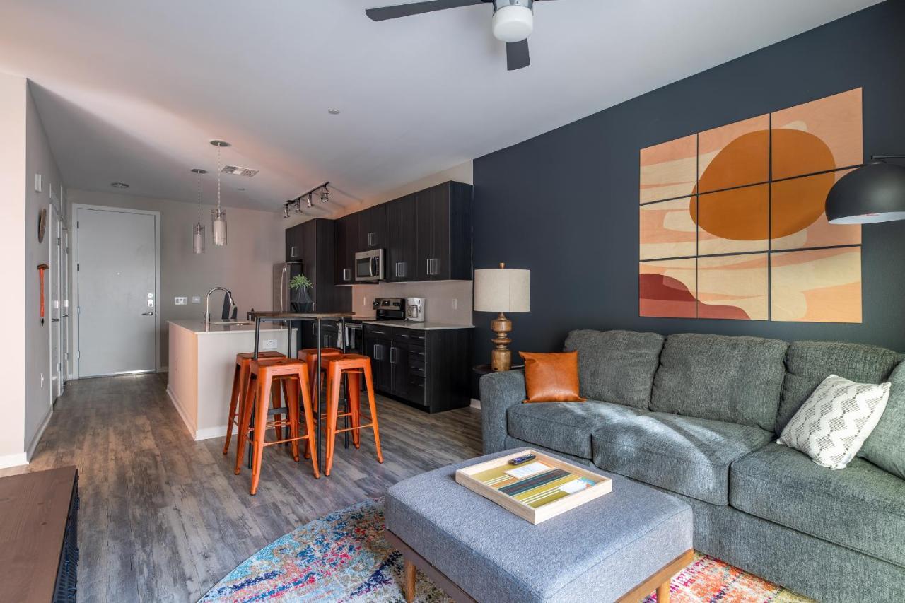 Apartment Luxury Uptown By Wanderjaunt *