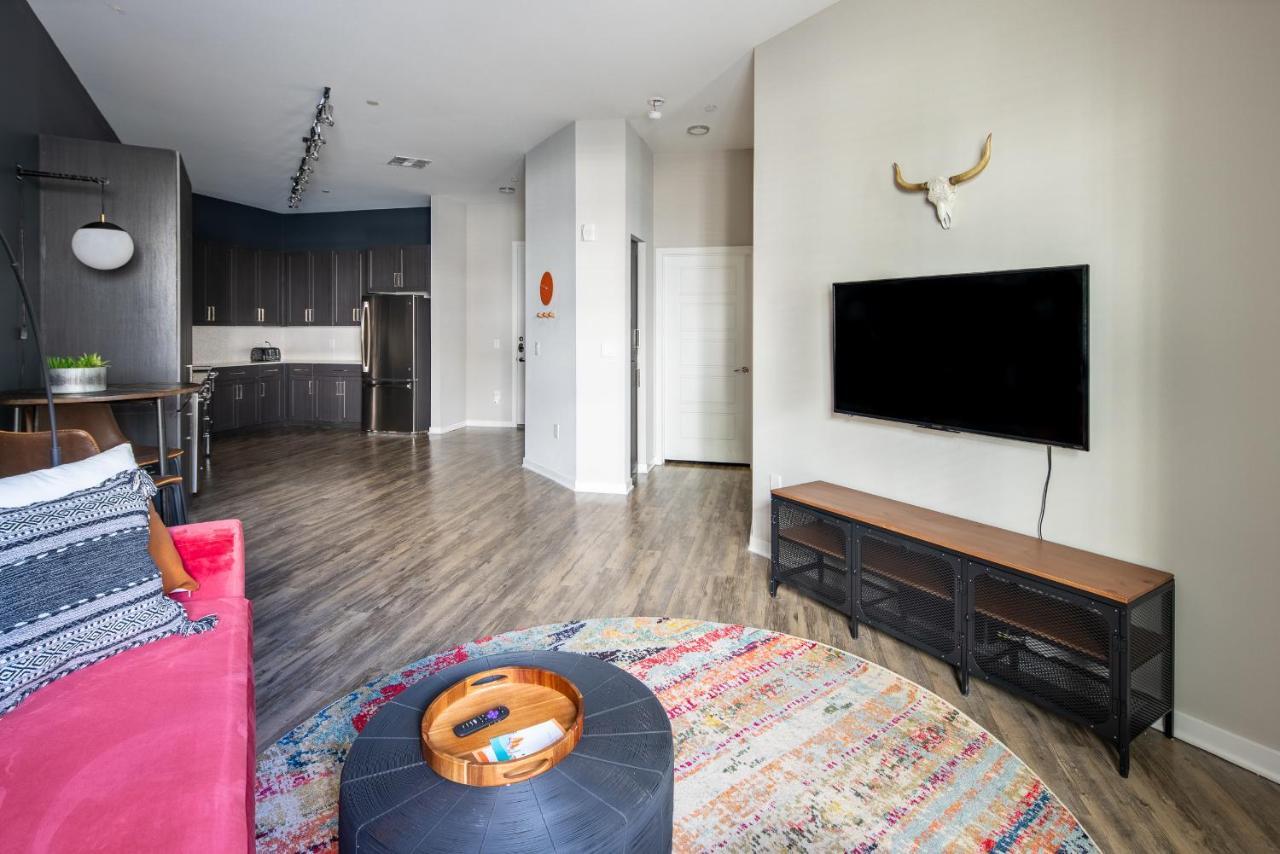 Apartment Luxury Uptown By Wanderjaunt Phoenix