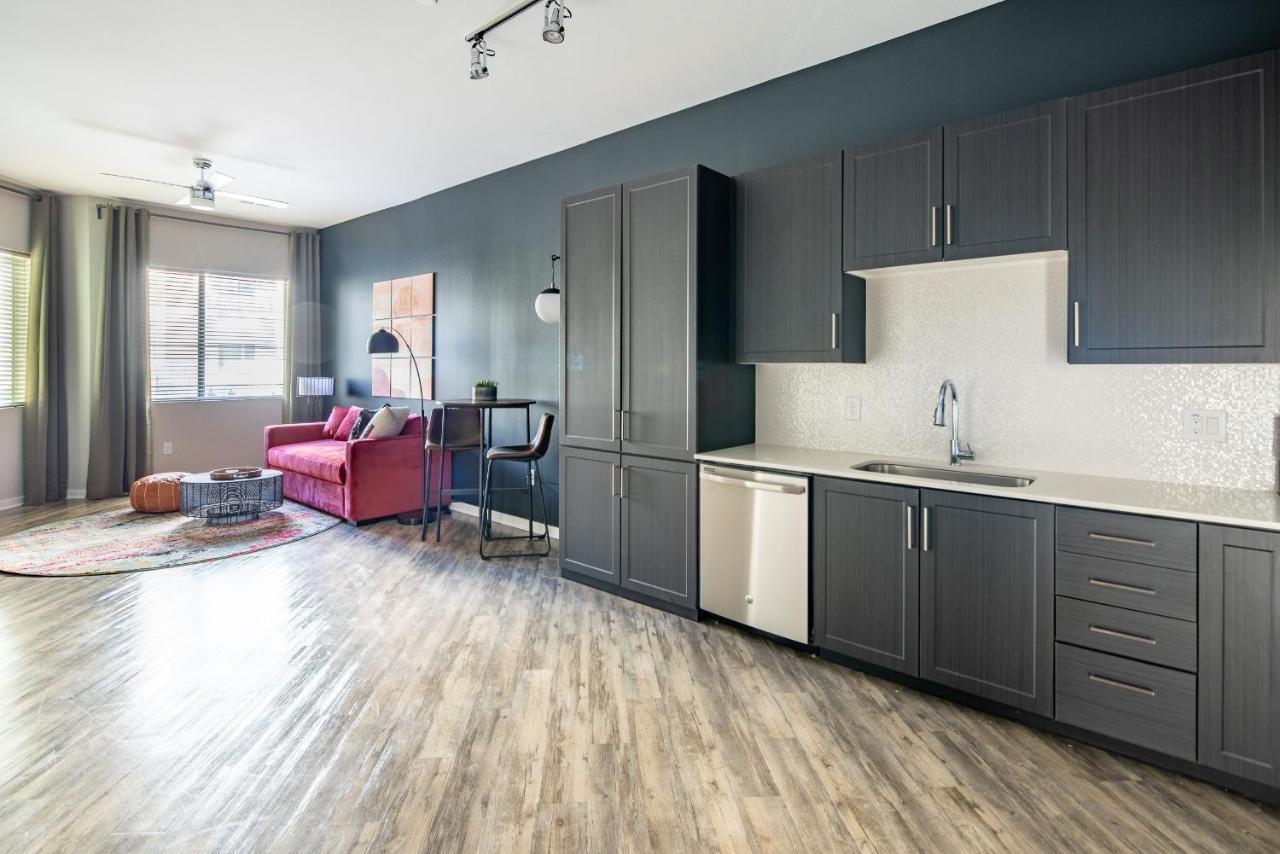 Luxury Uptown By Wanderjaunt Apartment