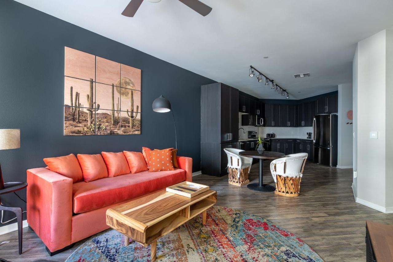 Luxury Uptown By Wanderjaunt * Phoenix