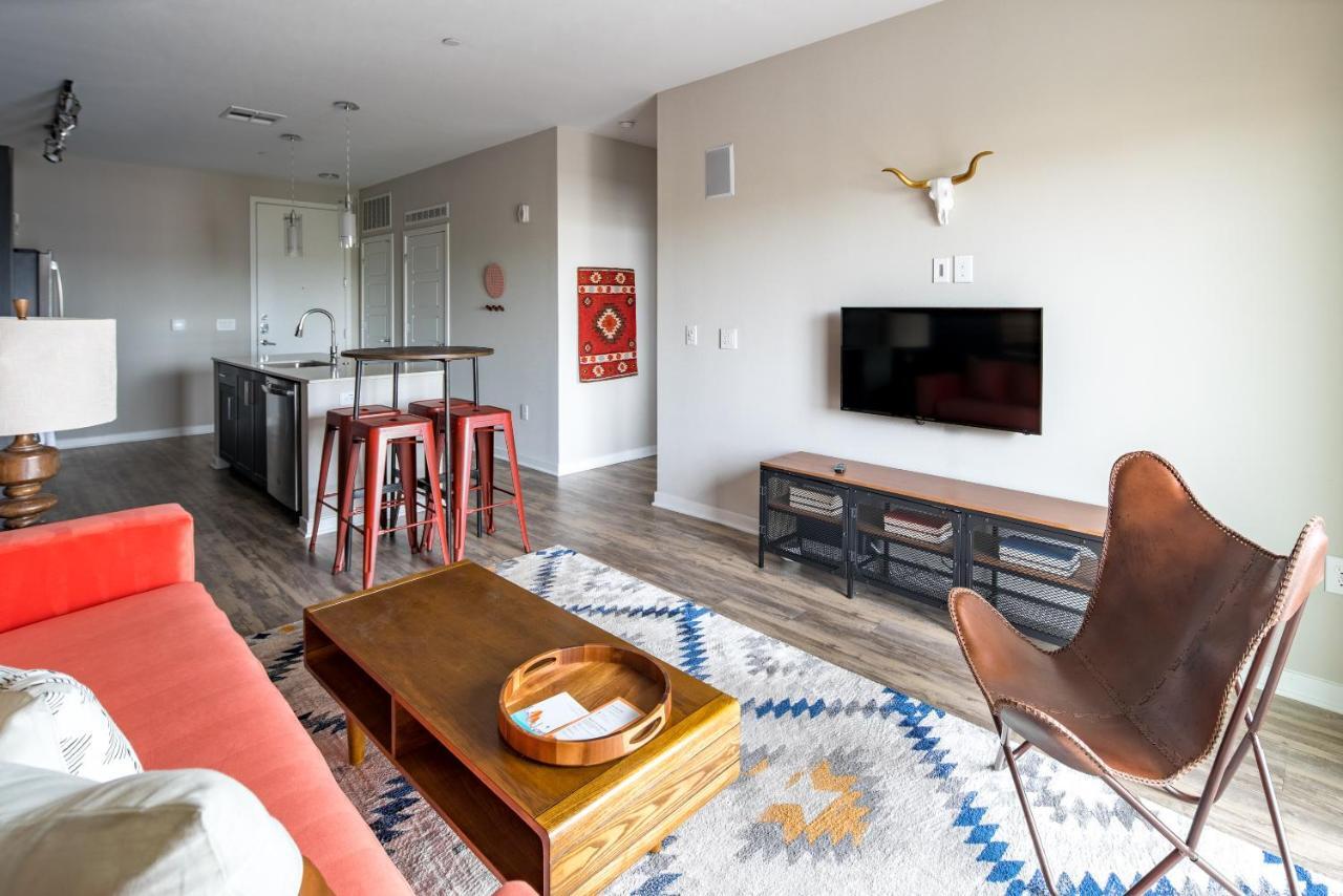 Apartment Luxury Uptown By Wanderjaunt