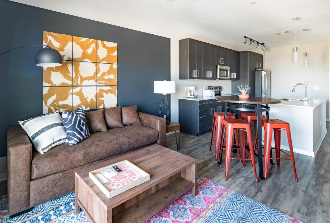 Apartment Luxury Uptown By Wanderjaunt Phoenix