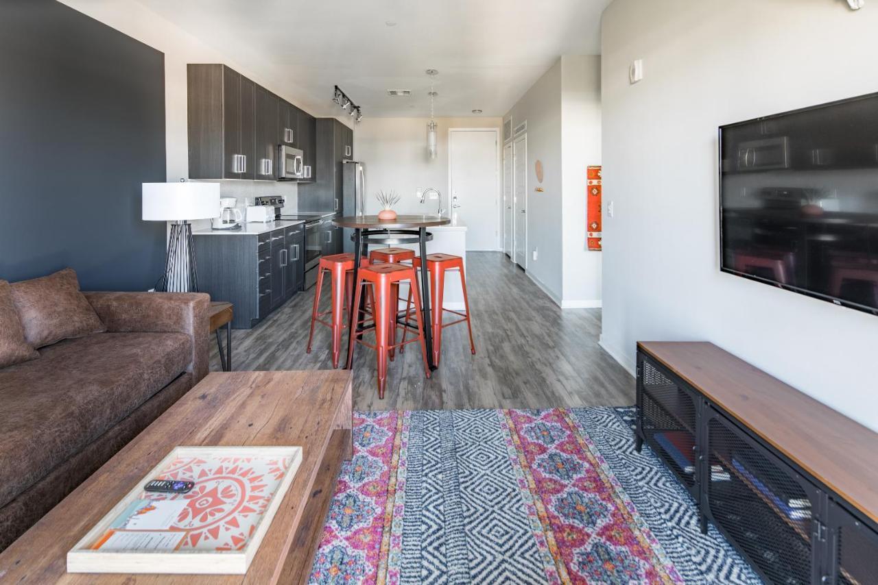 Luxury Uptown By Wanderjaunt Apartment